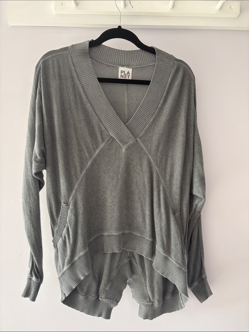 Planet Relaxed V-Neck Sweater - Gray